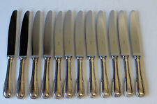 12 Couteaux de tables en métal argenté ERCUIS modèle perlé