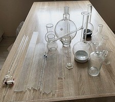 LOT DE  FIOLES RECIPIENTS FLACONS TUBES LABORATOIRE PYREX - DURAN 