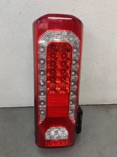 Feu arriere principal droit