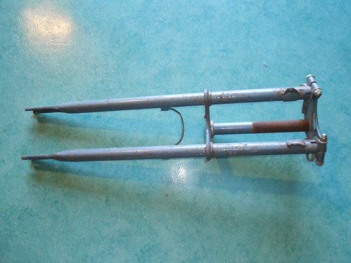 Fourche fixe bleue