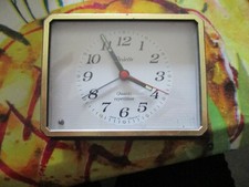 Réveil Vedette à révisé