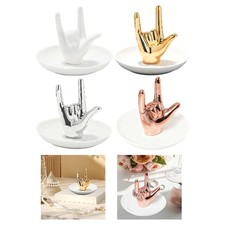 Porte-bagues en forme de main