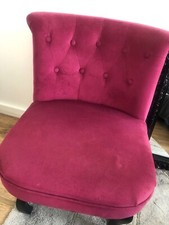 fauteuil capitonné style parisien couleur bordeau