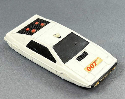 James bond corgi l espion - -,