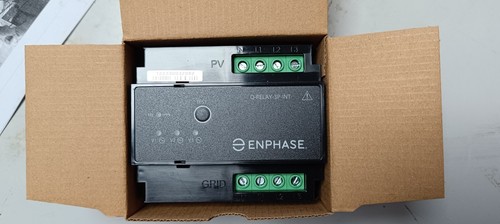 Enphase relais triphasé - q-relais,