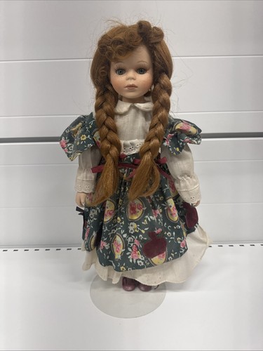 Poupée porcelaine jeune fille - porcelaine,