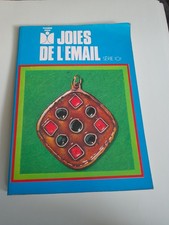 Joies de l'émail (Collection