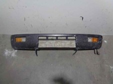 enjoliveur pare-choc avant