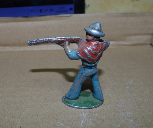 Cowboy quiralu debout avec - quiralu,