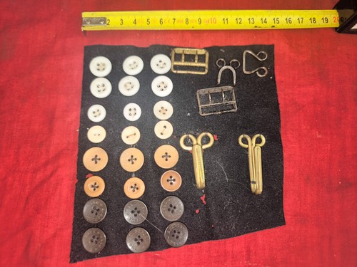 Boutons agrafes sur - boutons,