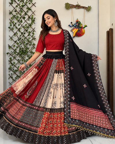 Ensemble lehenga choli - lehenga, en