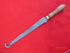 scie marquée TOUZALIN outil