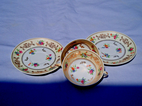 Tasses anciennes porcelaine - en,