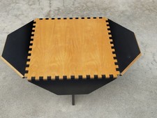 table basse design 70 80 ?  Memphis ? Coffee