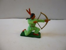 INDIEN  TIREUR ARC GENOU  STARLUX NESTLE