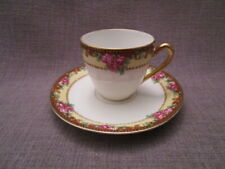 Tasse à café ancienne en