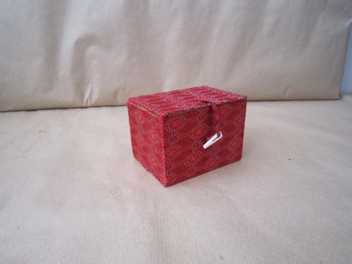 Flacon pour parfum decor - pour,