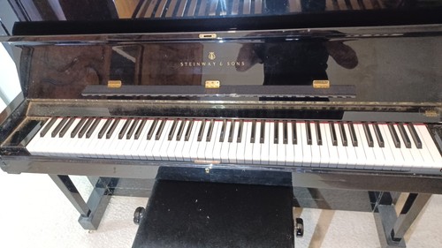 Piano droit steinway - droit, son