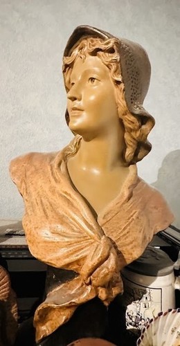 Buste femme plâtre peint
