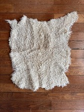 Peau De Mouton Entire Frisée