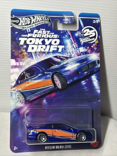 Hotwheels nissan - 1/64,