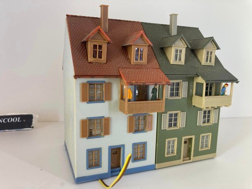 Maquette immeuble echelle ho - ,