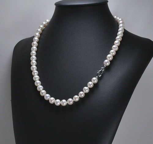 Collier blanc kt avec - collier,