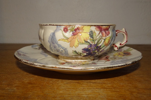 Tasse sous en - et,