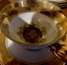 4 Tasses à café porcelaine