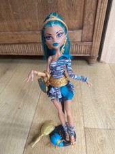 monster high poupée