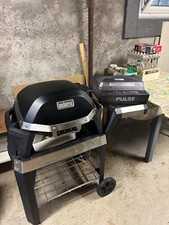 barbecue électrique Weber PULSE 2000 de juin 2023 avec chariot et housse