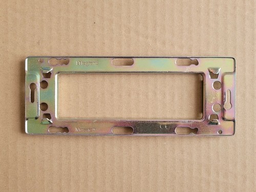 Legrand 74806 support à - 74806, vis