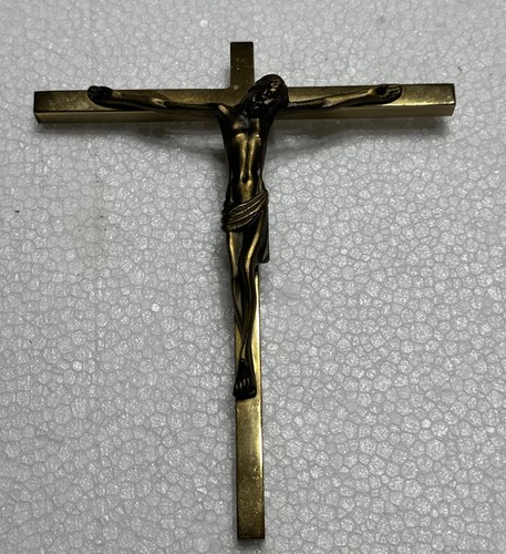 Crucifix bronze - en,