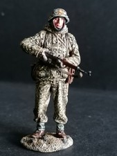 FIRST LEGION - BB064 German Pz Grenadier Standing with Gewehr 43
