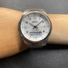 Montre analogique radiocommandée solaire pour homme Casio WVA-M600 design élé...