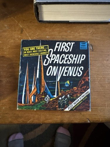 First spaceship venus 8mm - -,