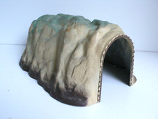 JOUEF  "HO"    TUNNEL PLASTIQUE     BON ÉTAT (UNE PETITE FENTE)    ANNÉES 60