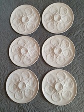 Vintage - Lot de 6 assiettes à huîtres en faïence blanche.