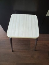 Tabouret En Formica Blanc