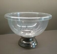 VASQUE À CHAMPAGNE DEVAUX.