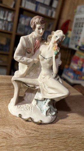Statuette miriam couple - miriam,