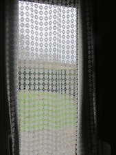 Une paire de voilage blanc -