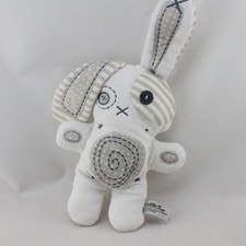Doudou lapin blanc gris rayé