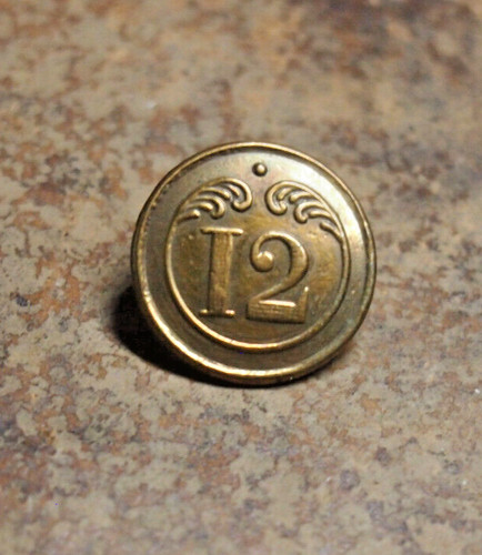 Bouton militaire officier - bouton, 12e