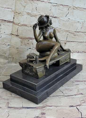 Statue femme nue art déco - de,