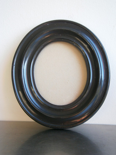 Small oval frame 1860 black - small,