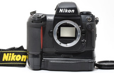 [ COMME NEUF ] Appareil photo reflex argentique 35 mm Nikon F-100 avec...