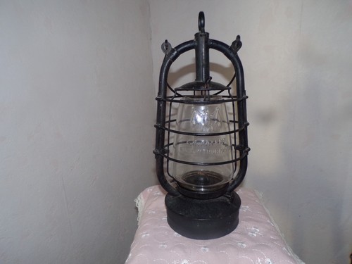 Ancienne lampe tempête