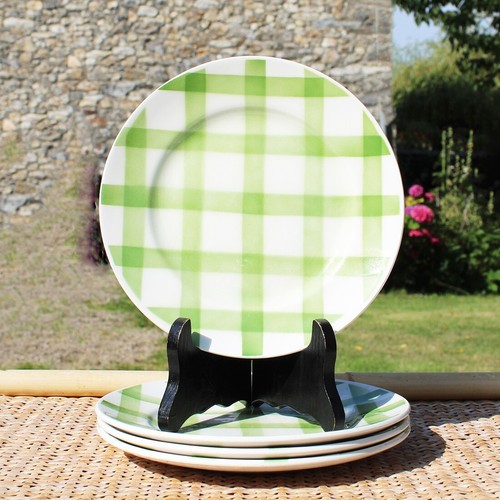 Ensemble assiettes à - 4,