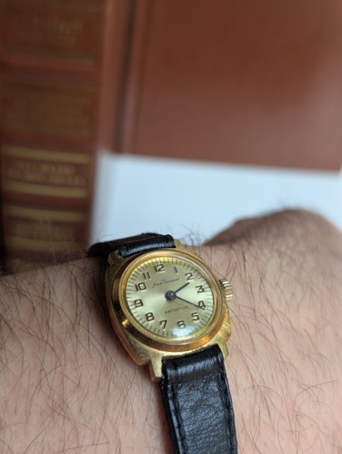 Jean taurant montre - taurant,